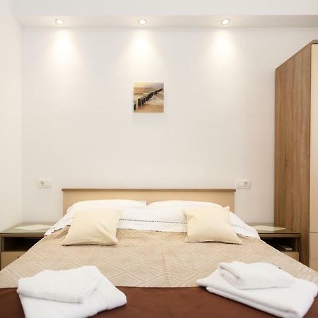 Apartment Rosemary 24 Krk Town Dış mekan fotoğraf