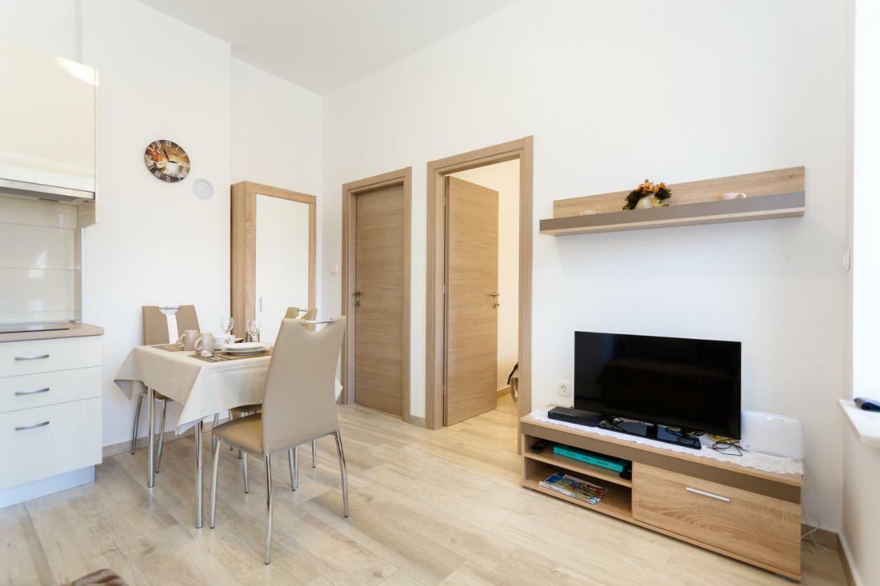 Apartment Rosemary 24 Krk Town Dış mekan fotoğraf