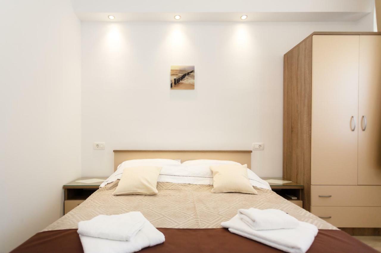 Apartment Rosemary 24 Krk Town Dış mekan fotoğraf