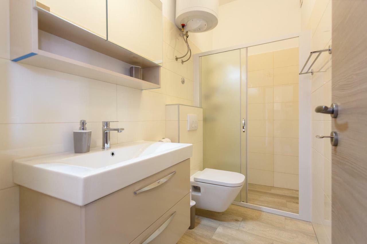Apartment Rosemary 24 Krk Town Dış mekan fotoğraf