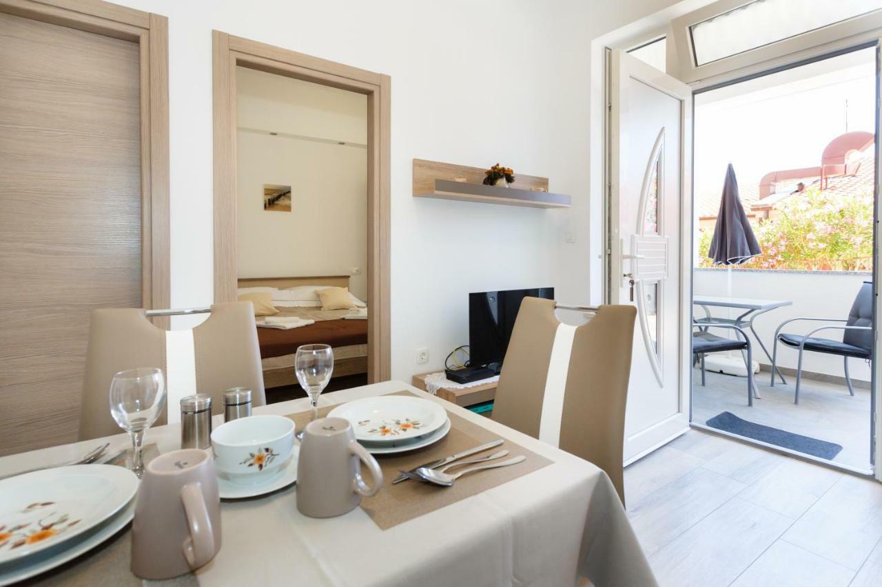 Apartment Rosemary 24 Krk Town Dış mekan fotoğraf