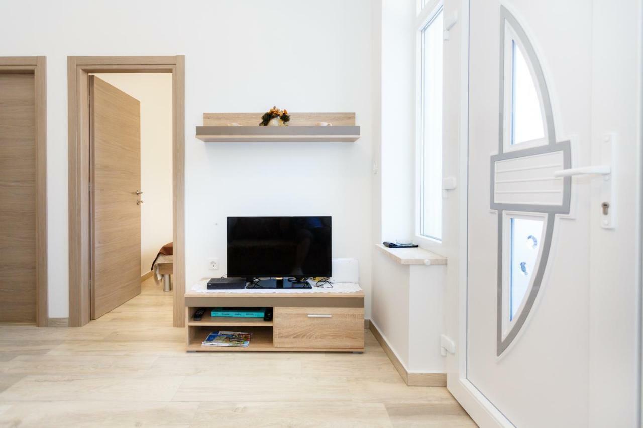 Apartment Rosemary 24 Krk Town Dış mekan fotoğraf